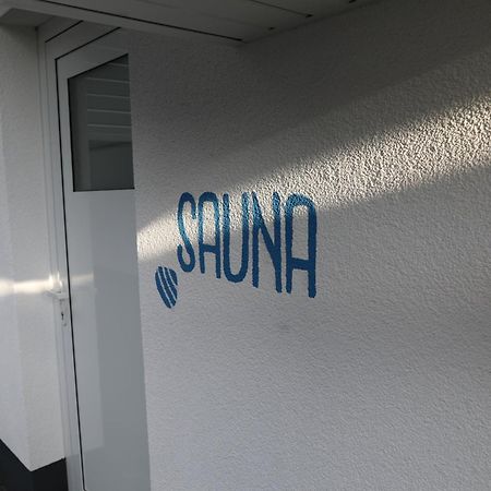 Eine Sehr Gemuetliche Dachgeschoss Ferienwohnung Ihlow  Eksteriør bilde