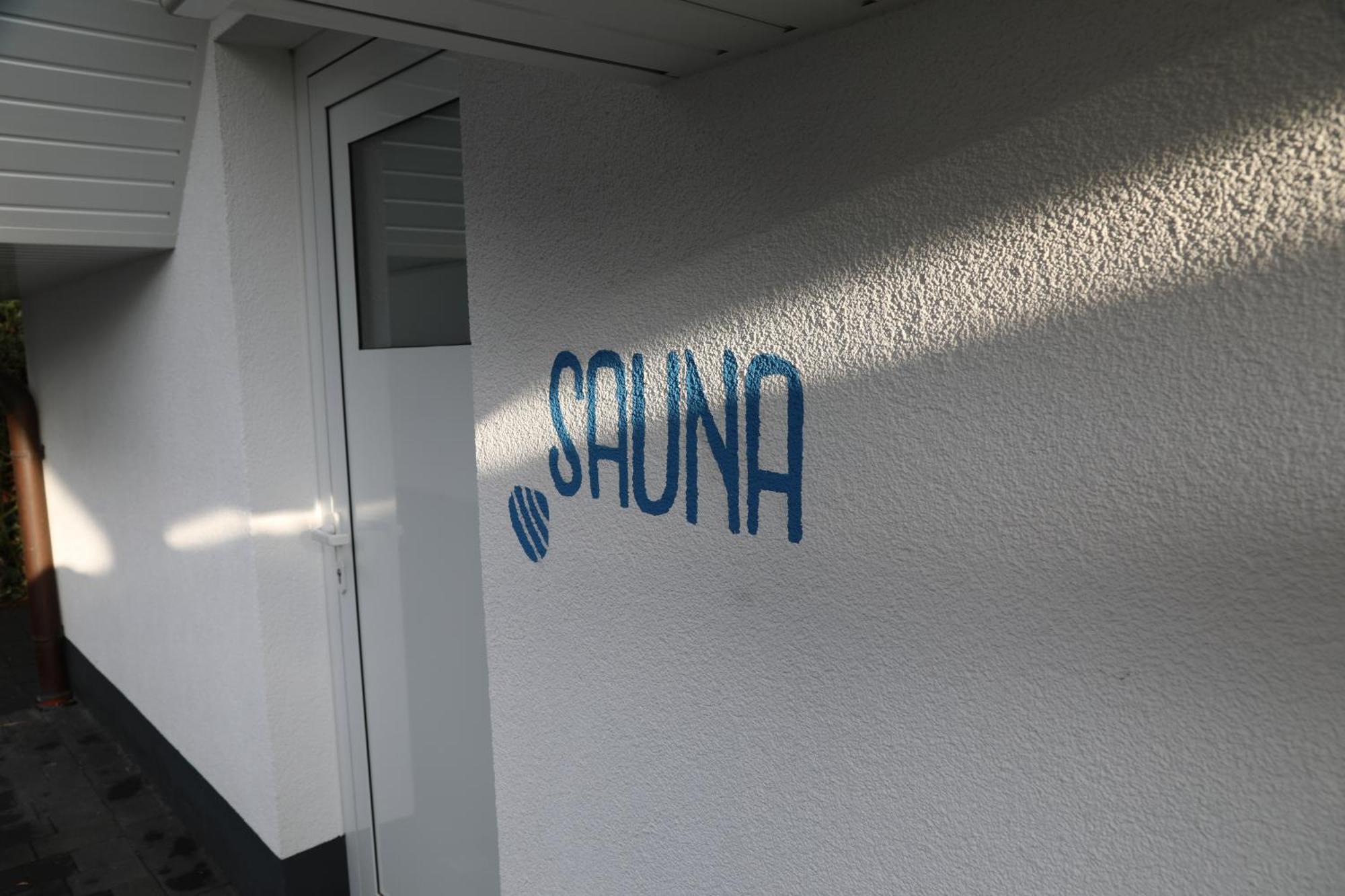 Eine Sehr Gemuetliche Dachgeschoss Ferienwohnung Ihlow  Eksteriør bilde